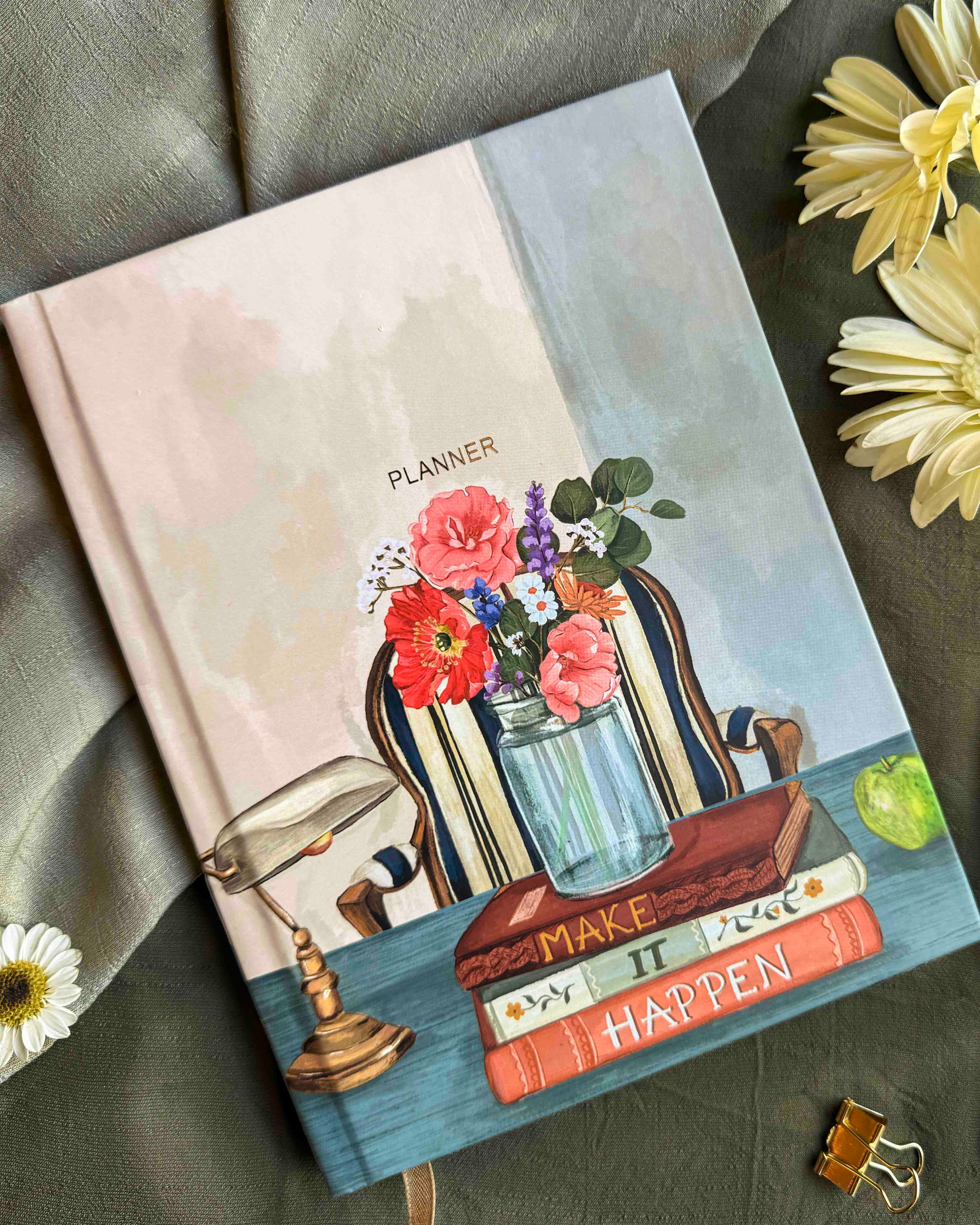 Hardbound Planner | Still life