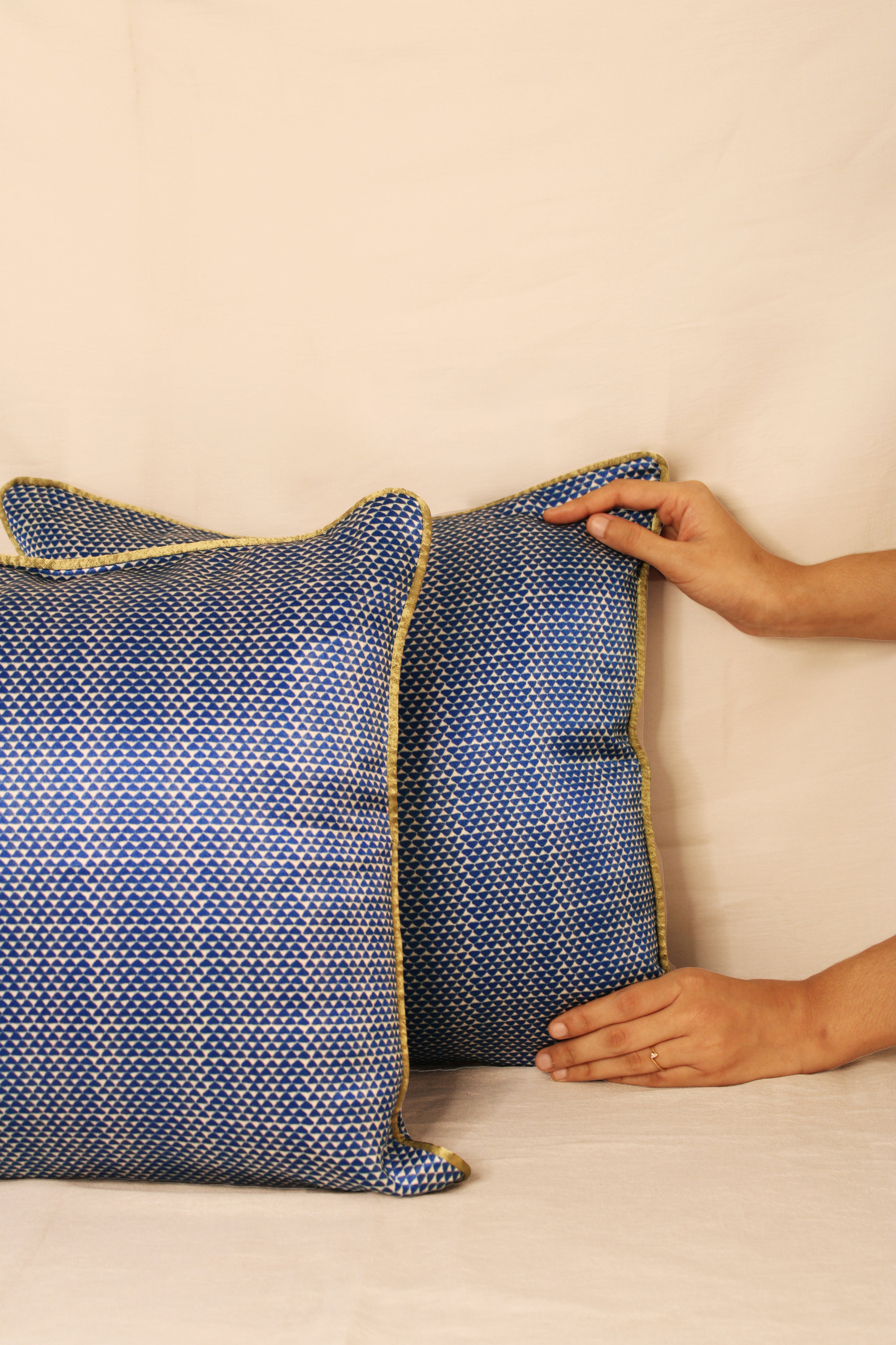 Noir Cushion Cover
